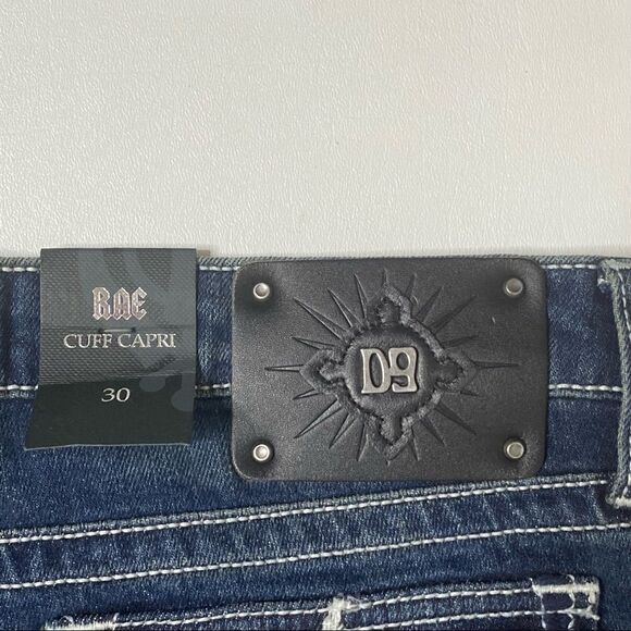 D9 District 9 | Rae Cuff Capri •NWT• - Picture 12 of 12